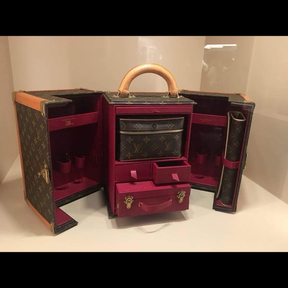 Meet your Posher, Wanda - Picture 1 of 1